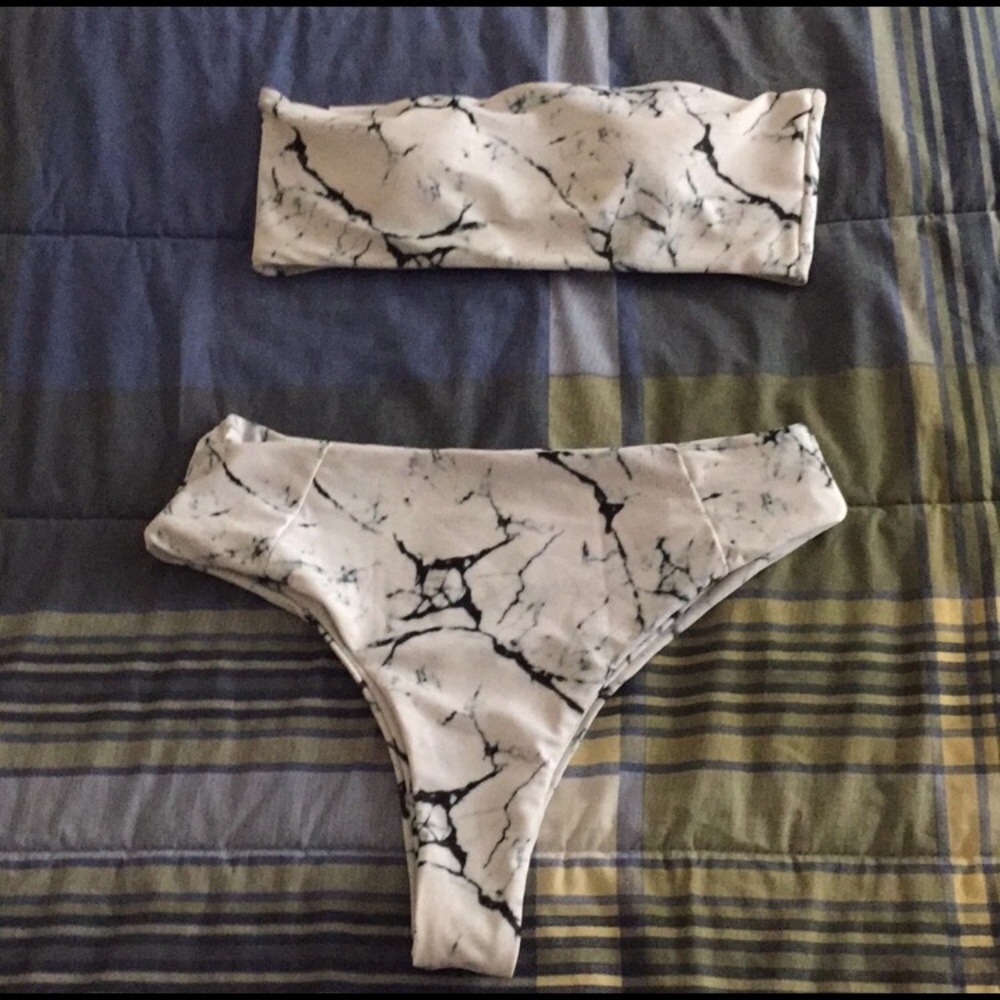 Swim suit